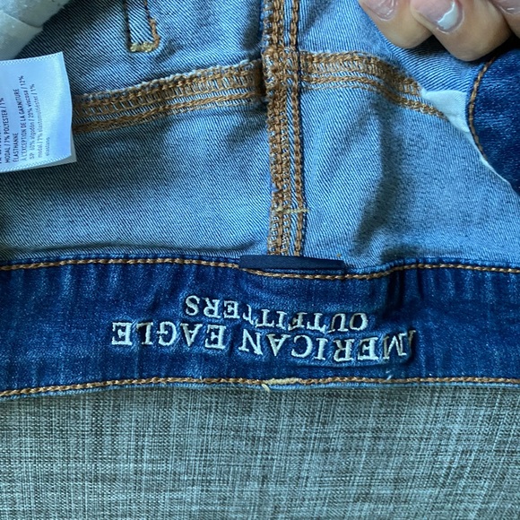 High waisted American eagle shorts - Picture 3 of 4